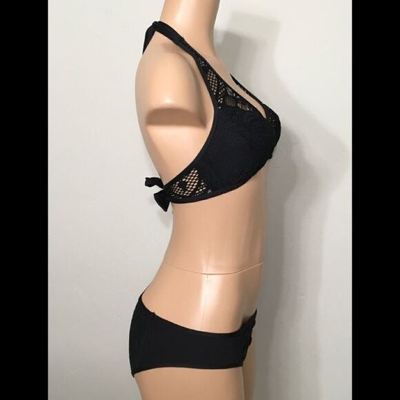 Crochet Kenneth Cole Rock Royalty bikini. NWT - Picture 3 of 7